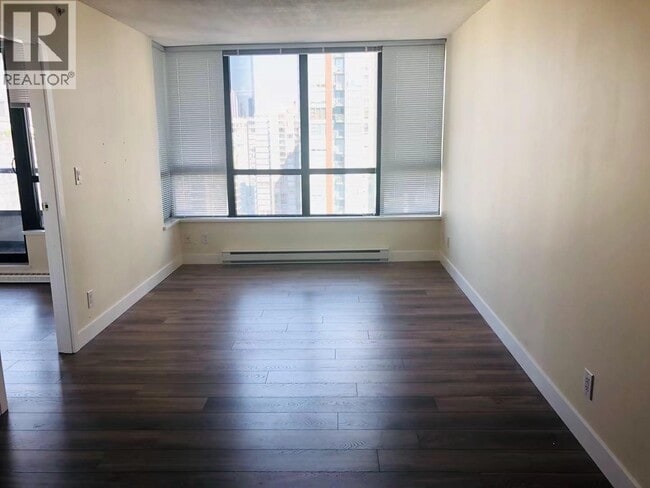 property at 2307-977-2977 Mainland St