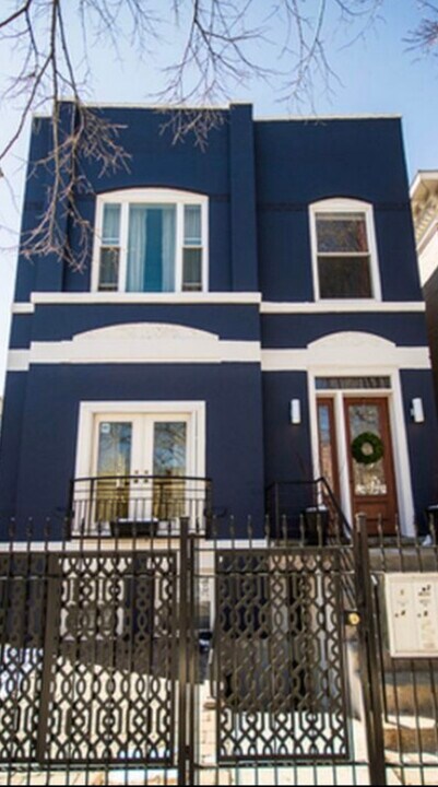 24 S Leavitt St in Chicago, IL - Building Photo