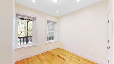 79 Brighton Ave, Unit 2 in Boston, MA - Building Photo - Building Photo