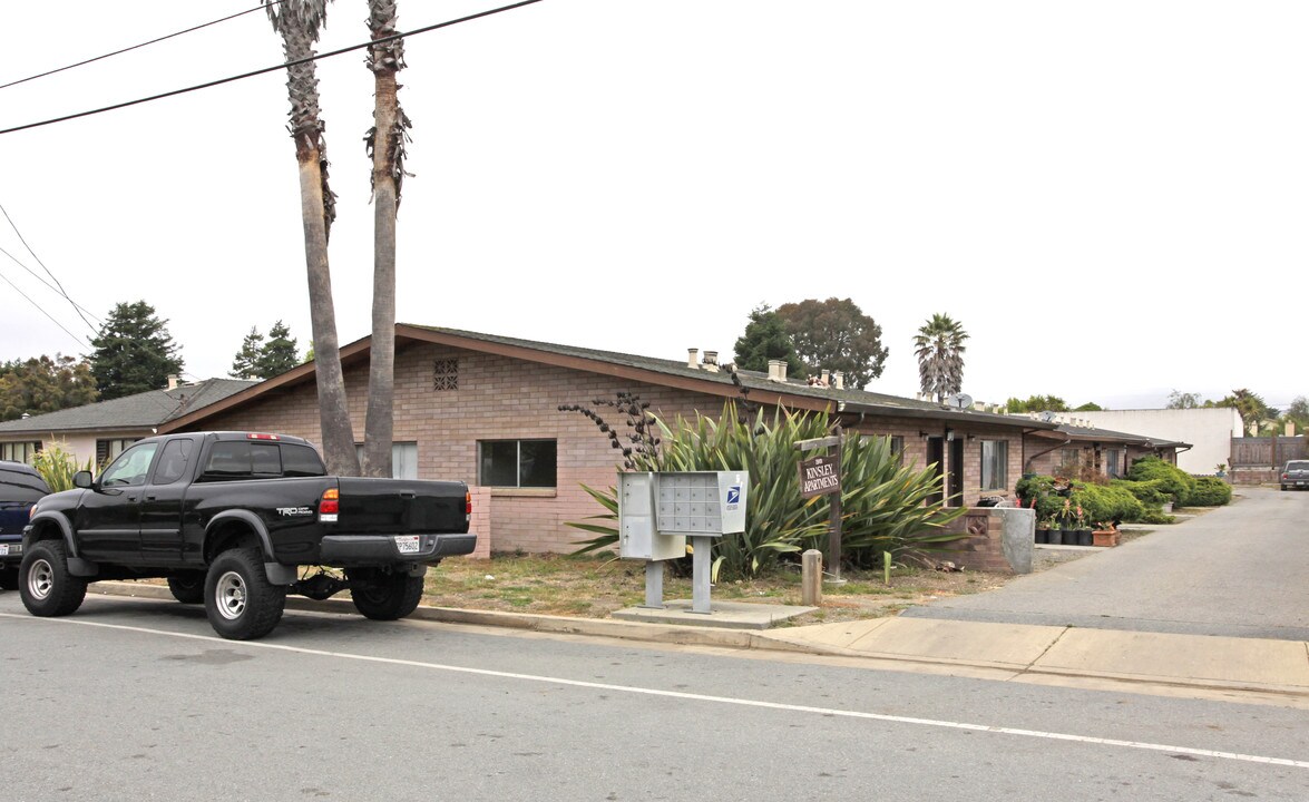 Kinsley Apartments in Santa Cruz, CA - Building Photo