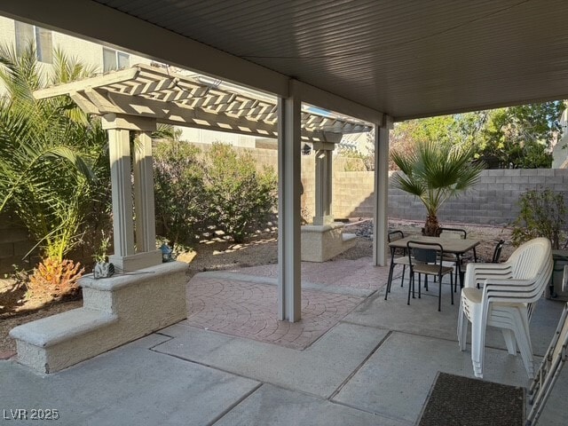 property at 4663 Hamburg St