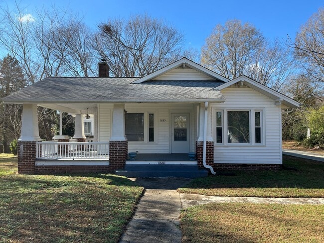 property at 1835 Thompson Dr