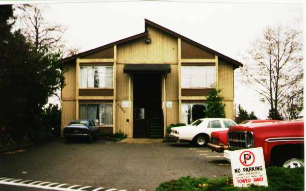 12452 1st. Ave S in Seattle, WA - Foto de edificio