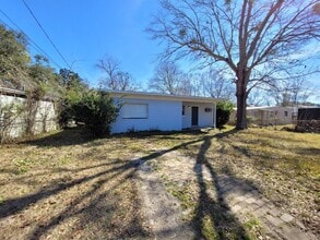 402 New York Dr in Pensacola, FL - Building Photo - Building Photo