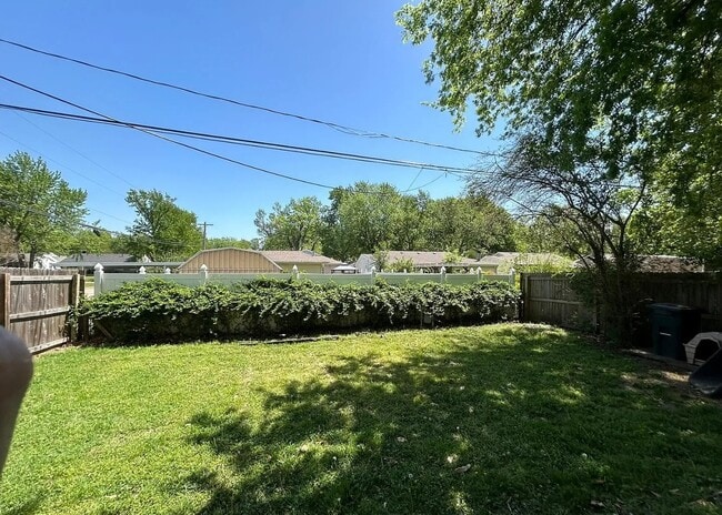 property at 3505 S Knoxville Ave