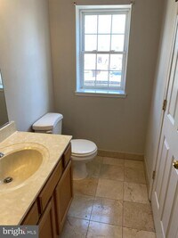 405 N Charles St photo'