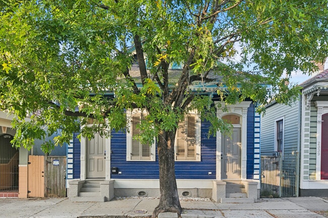 2335 N Rampart St, Unit #2 in New Orleans, LA - Building Photo - Building Photo