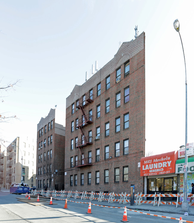 15-19 Mosholu Pky N in Bronx, NY - Building Photo - Building Photo