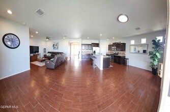 7369 Dewberry Dr in El Paso, TX - Building Photo - Building Photo
