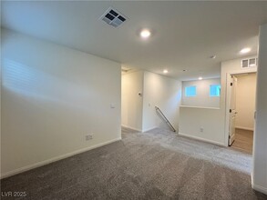 9938 S Ullom Dr in Las Vegas, NV - Building Photo - Building Photo