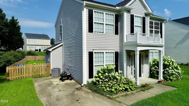 149 N Honey Springs Ave, Unit 0223 in Fuquay Varina, NC - Building Photo - Building Photo