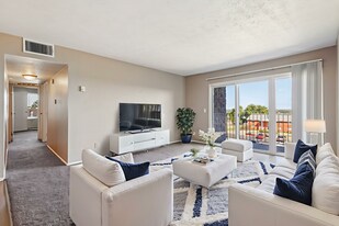 Oakwood Apartments in Dayton, OH - Building Photo