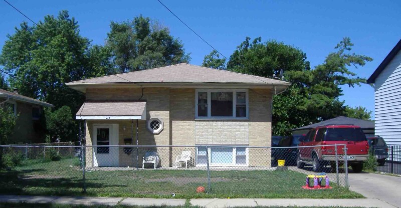 238 Trask St in Aurora, IL - Building Photo
