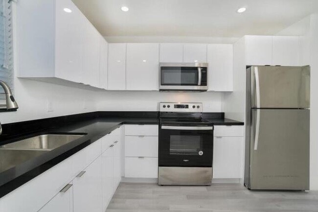 4315 NW 115th Ave