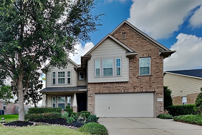 property at 17919 Royal Gate Ln
