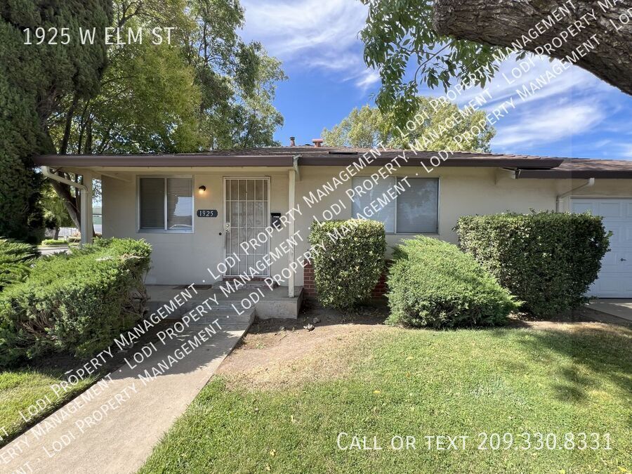 1925 W Elm St in Lodi, CA - Building Photo