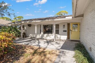 1455 54th Ave NE in St. Petersburg, FL - Foto de edificio - Building Photo