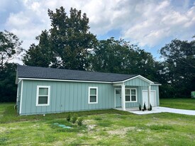 2241 Parkin Rd in Jacksonville, FL - Building Photo