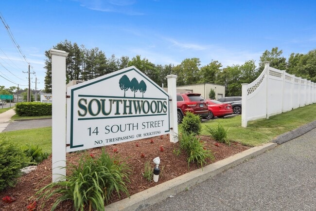 property at 14 South St