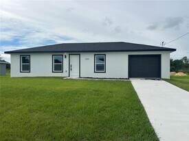7209 Ancha St in Sebring, FL - Building Photo