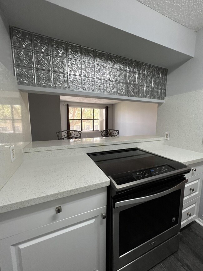 property at 2315 N Congress Ave