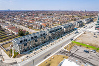 Block Nine in Mississauga, ON - Building Photo - Building Photo