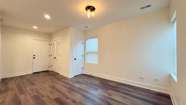 114 Stephen St in Lemont, IL - Building Photo - Building Photo