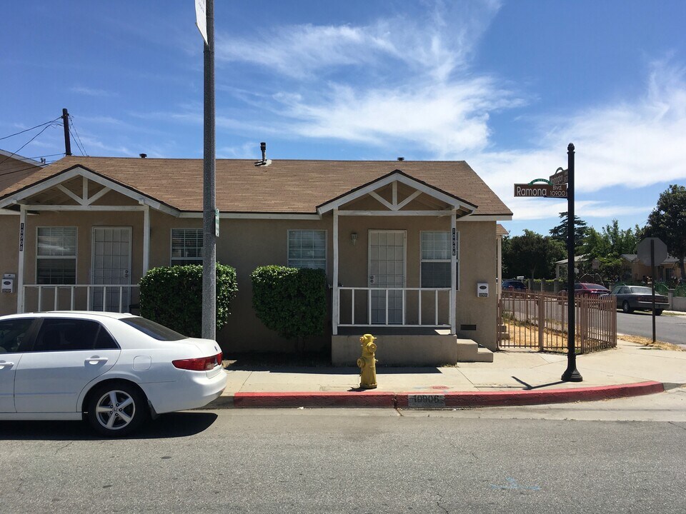 10908 Ramona Blvd, Unit 10908 Photo