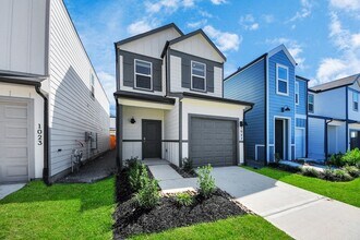 1027 Moon Drop Ln in Houston, TX - Building Photo - Building Photo