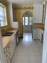 447 N Hayworth Ave, Unit 447 N HayworthAve in Los Angeles, CA - Foto de edificio - Building Photo