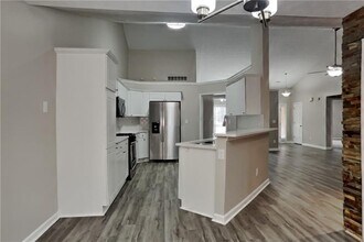 5415 Windcrest Ln in Suwanee, GA - Building Photo - Building Photo