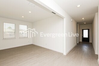 1220 Dragon Wy in Azle, TX - Building Photo - Building Photo