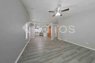 2720 Edgemere Dr in Norman, OK - Foto de edificio - Building Photo