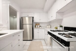 337 S Elm Dr, Unit 3 in Beverly Hills, CA - Building Photo