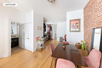 989 Seneca Ave in Queens, NY - Building Photo - Building Photo