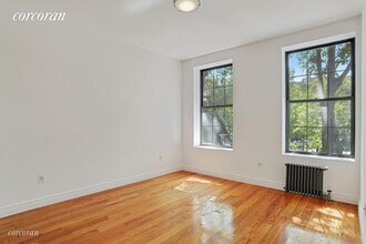 245 Ocean Pkwy in Brooklyn, NY - Building Photo - Building Photo