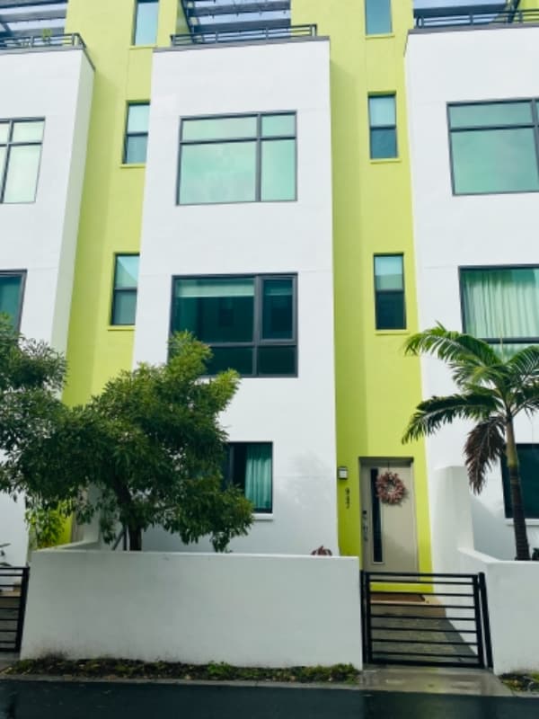 947 Arlington Ave N in St. Petersburg, FL - Building Photo - Building Photo