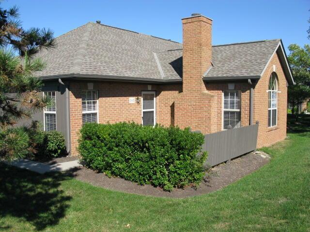 2645 Trottersway Dr in Columbus, OH - Building Photo