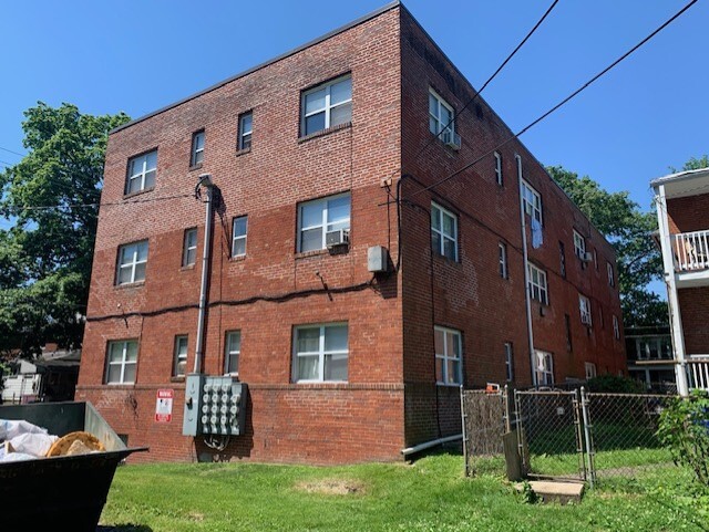 1500 Verbeke St in Harrisburg, PA - Building Photo - Building Photo