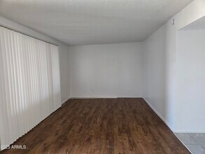 2415 W Hazelwood St in Phoenix, AZ - Building Photo - Building Photo