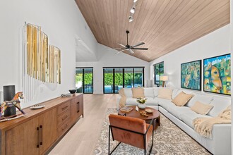 2514 Windsor Way Ct in Wellington, FL - Building Photo - Building Photo