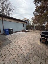 33 Lafayette St, Unit 2 in Arlington, MA - Foto de edificio - Building Photo