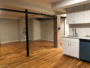 1400 Commonwealth Ave, Unit #1 in Boston, MA - Building Photo - Building Photo