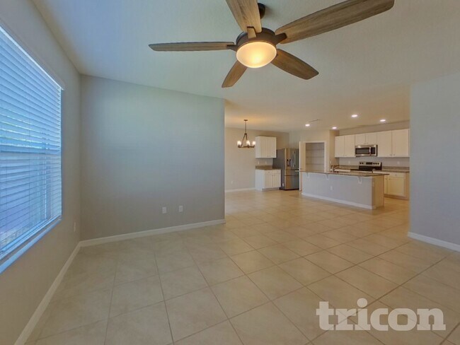 9013 Pinales Wy in Kissimmee, FL - Foto de edificio - Building Photo