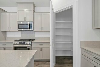 8164 W Grey Alder Dr in Eagle, ID - Building Photo - Building Photo