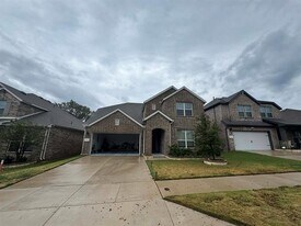 8628 Spindletop Dr in Fort Worth, TX - Building Photo