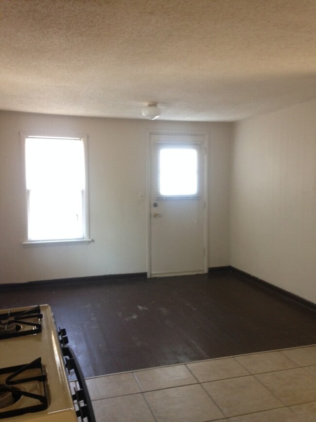 1726 E Young Pl in Tulsa, OK - Building Photo - Building Photo