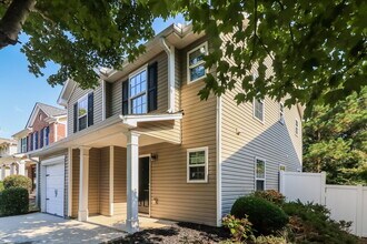 305 Silver Spring St in Dallas, GA - Building Photo - Building Photo