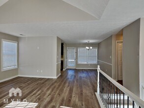 676 Togwatee Pass in Hampton, GA - Building Photo - Building Photo