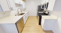 Royal Terrance Apartments in Los Angeles, CA - Building Photo - Interior Photo